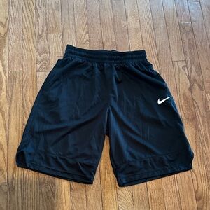 Nike Men's dri-fit Black Sports Shorts size M